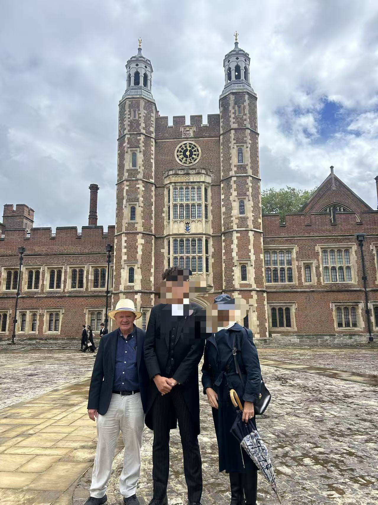 Student L won both the Harrow School Scholarship and Eton King's Scholarship in Year 8.